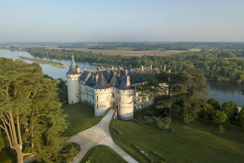 Amalouyse Studio De Charme Au Coeur Des Chateaux De Loire مونتلويس سور لوار المظهر الخارجي الصورة